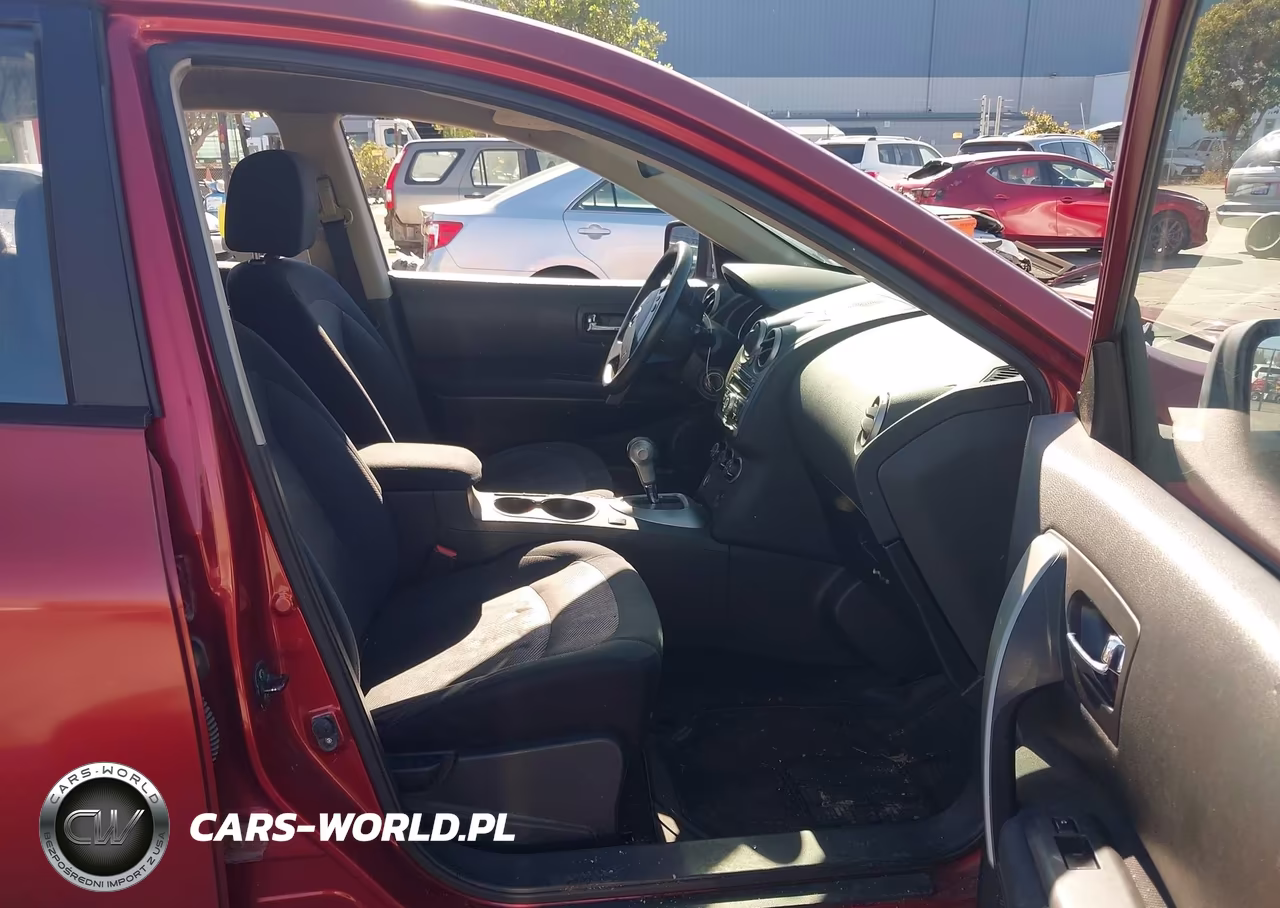 2013 Nissan Rogue S VIN:JN8AS5MV0DW635115 - 5