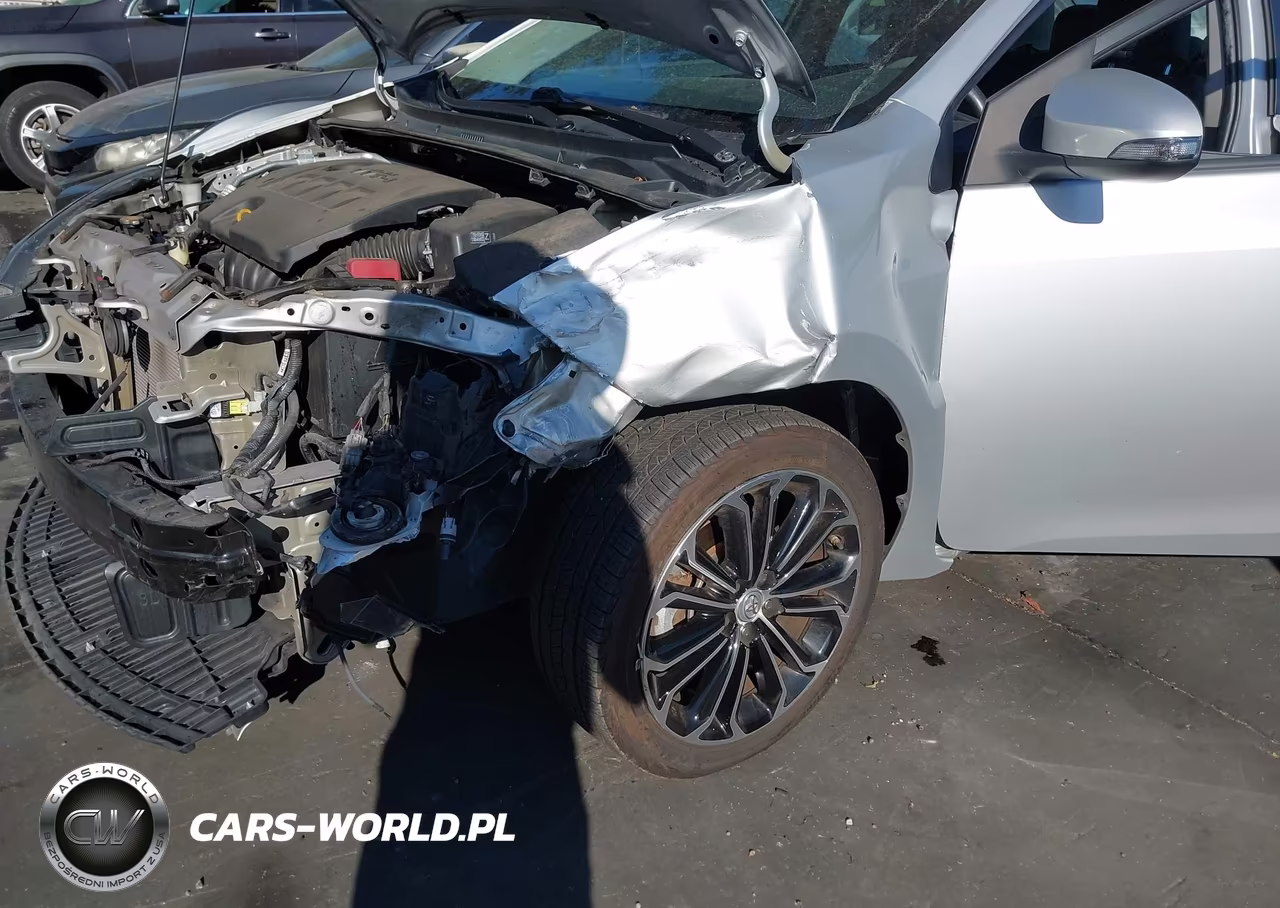 2015 Toyota Corolla S Plus VIN:5YFBURHE7FP310629 - 6