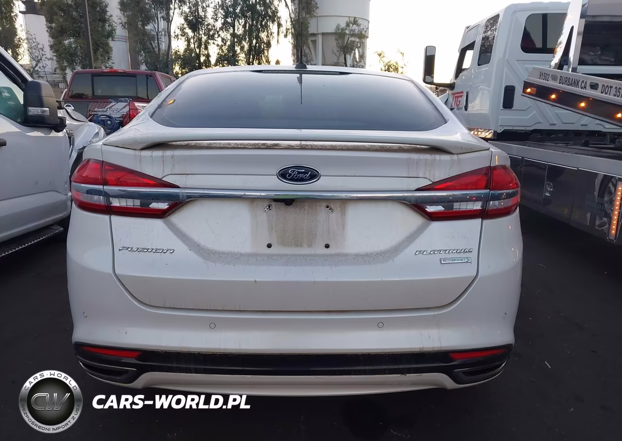 2017 Ford Fusion Platinum VIN:3FA6P0K90HR335956 - 16