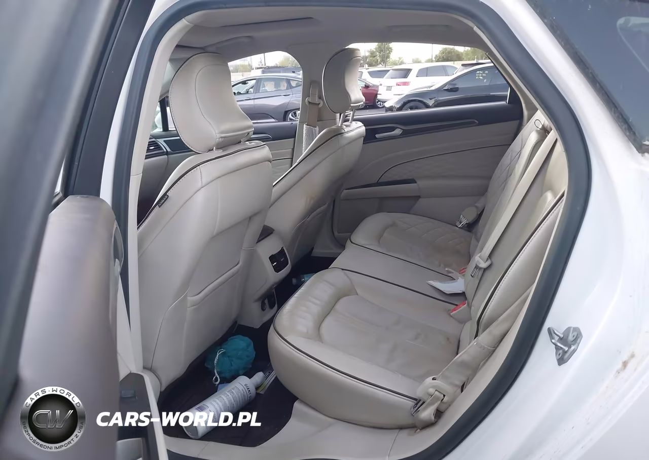2017 Ford Fusion Platinum VIN:3FA6P0K90HR335956 - 8