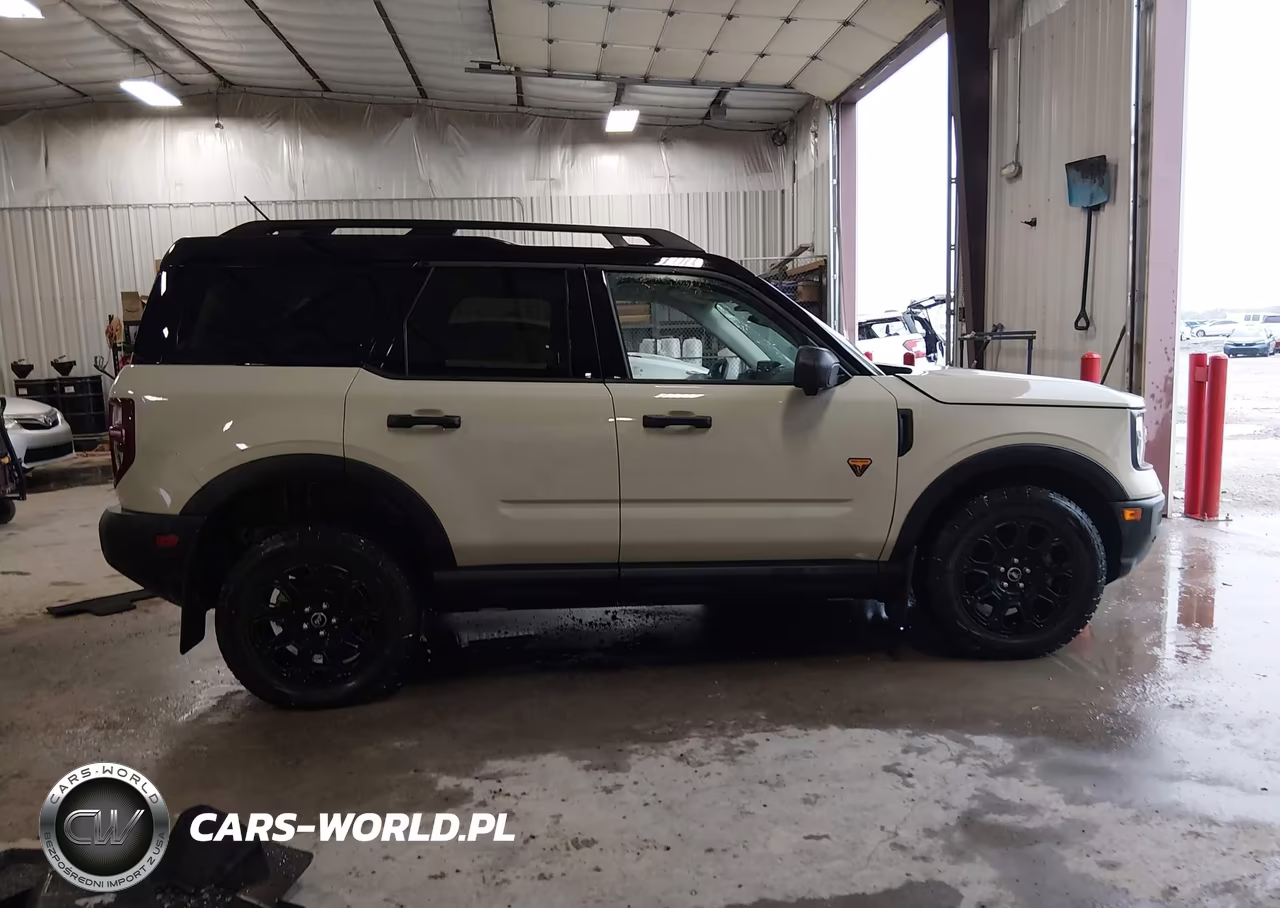 2025 Ford Bronco Sport Badlands VIN:3FMCR9DA4SRE33653 - 14