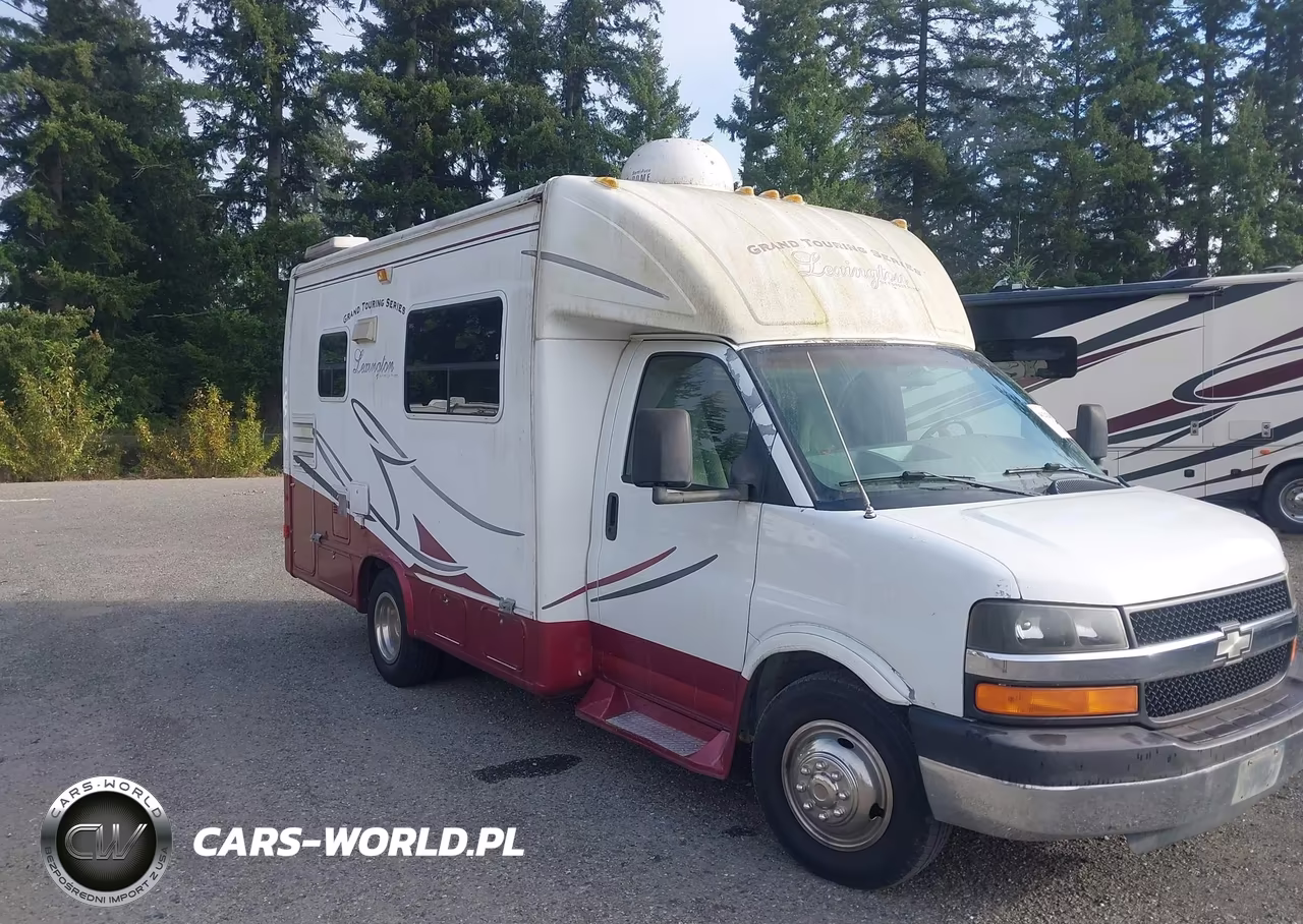 2004 Chevrolet Express Cutaway Base W-C7L-C7N – zdjęcie 1 z 14