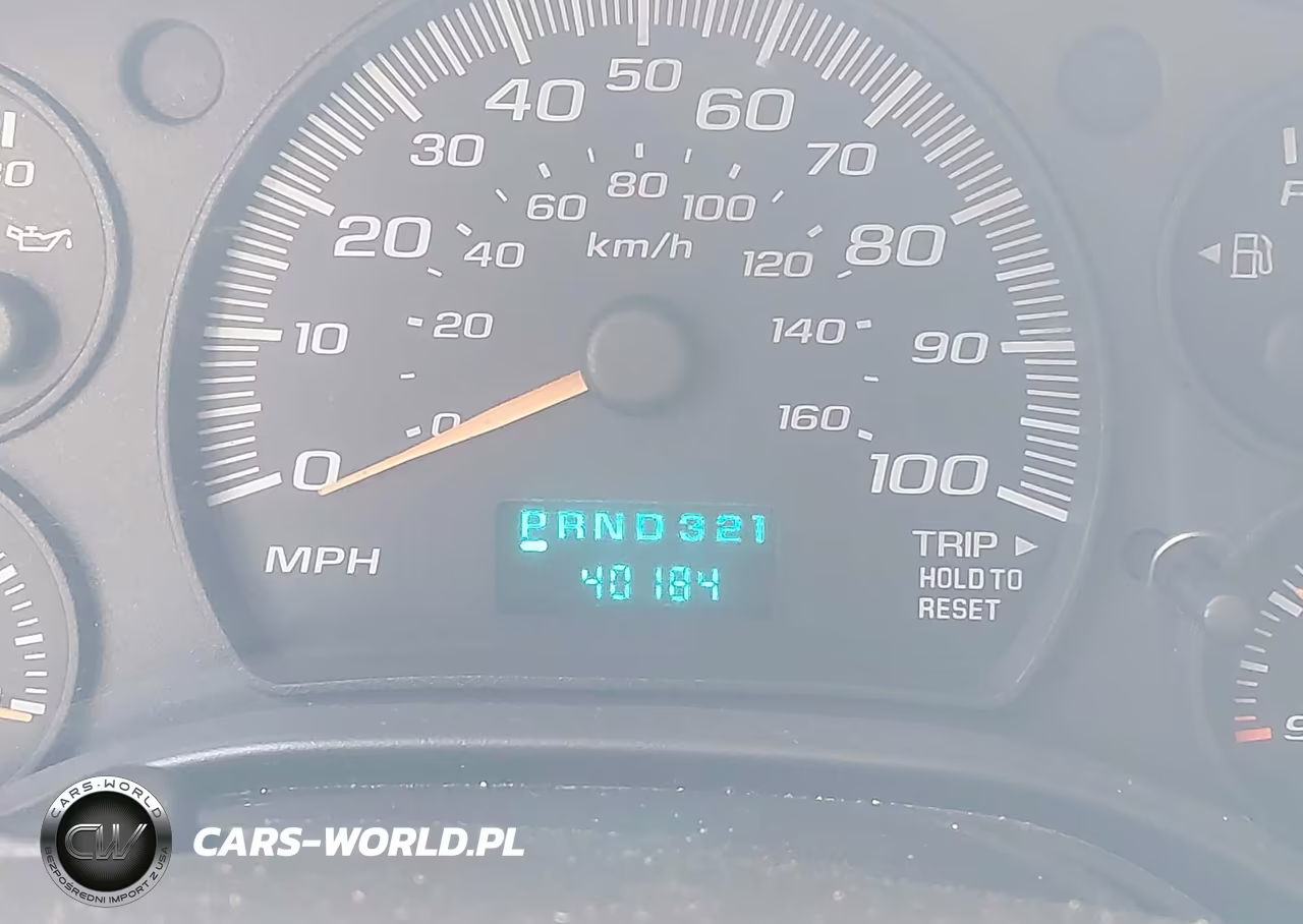 2004 Chevrolet Express Cutaway Base W-C7L-C7N VIN:1GBJG31U041150620 - 7
