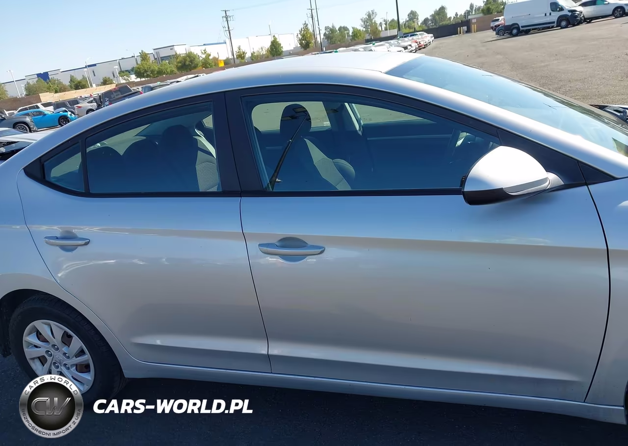 2019 Hyundai Elantra Se VIN:5NPD74LF0KH413191 - 14