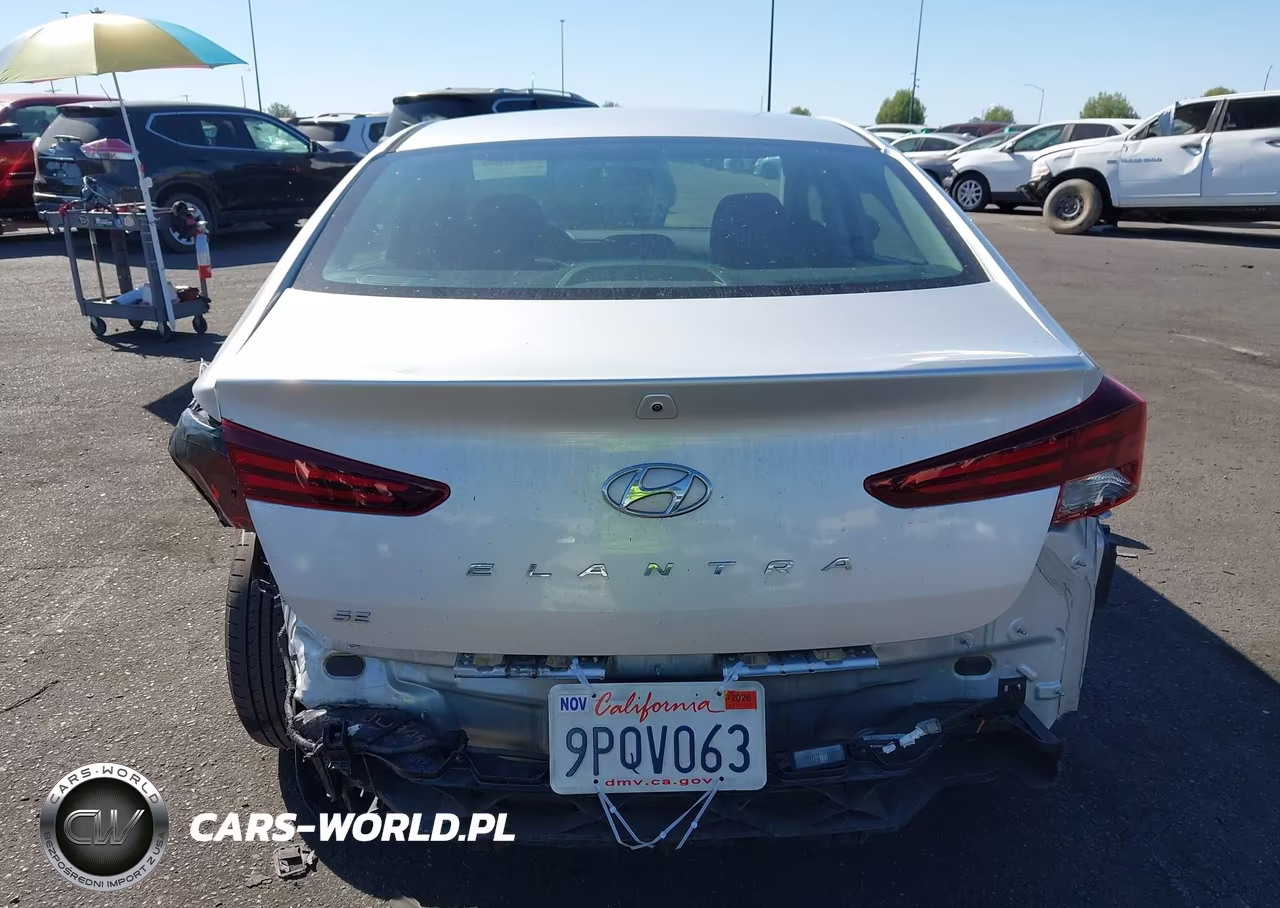 2019 Hyundai Elantra Se VIN:5NPD74LF0KH413191 - 17