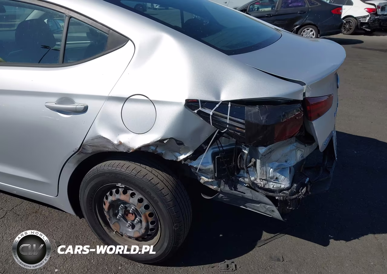 2019 Hyundai Elantra Se VIN:5NPD74LF0KH413191 - 6