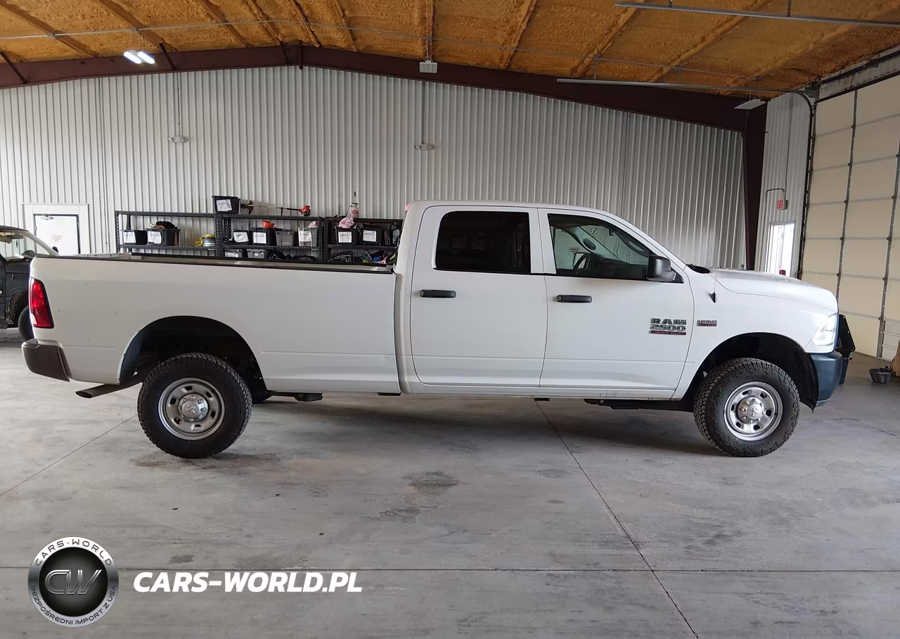 2018 Ram 2500 Tradesman 4X4 8' Box VIN:3C6TR5HT7JG287579 - 14