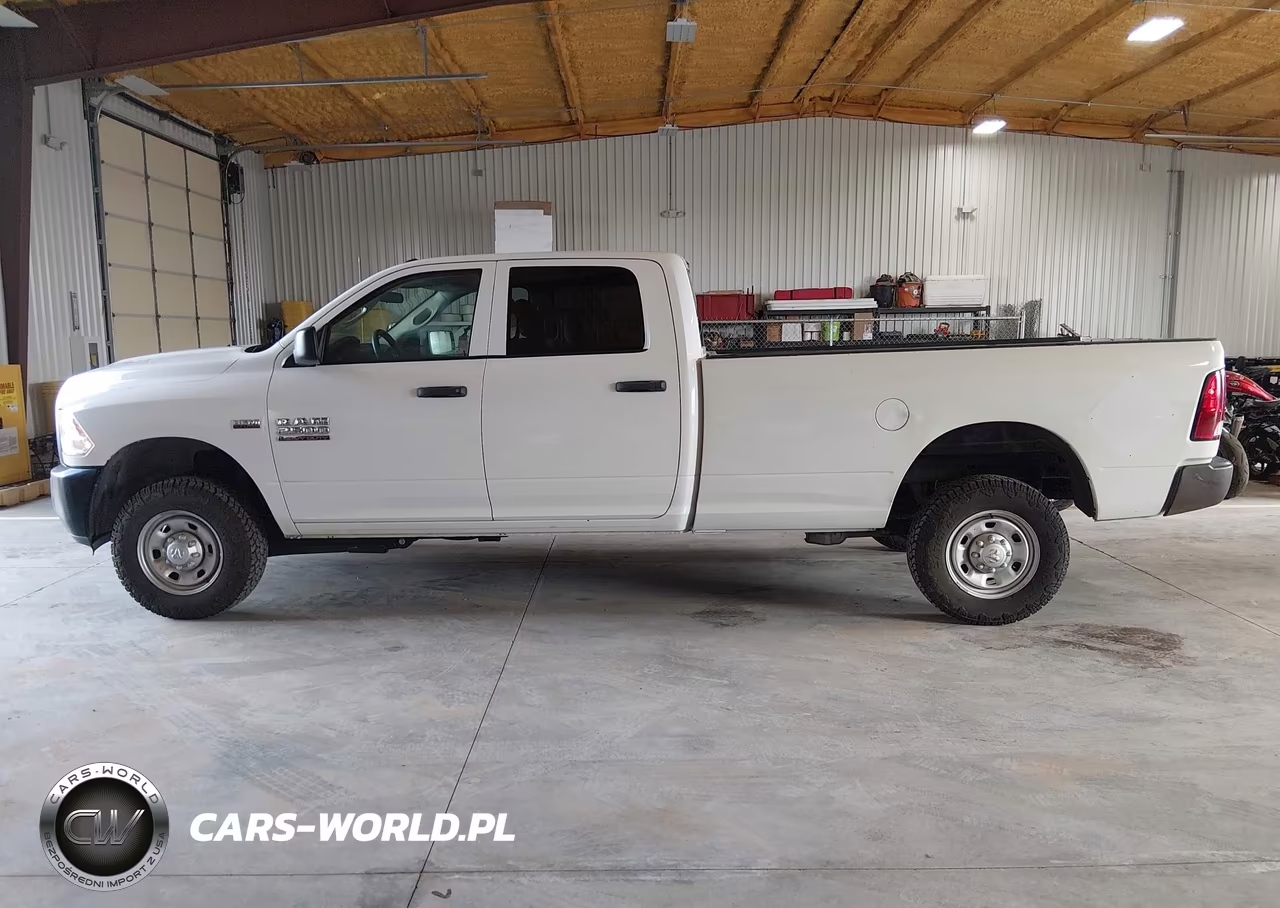 2018 Ram 2500 Tradesman 4X4 8' Box VIN:3C6TR5HT7JG287579 - 15