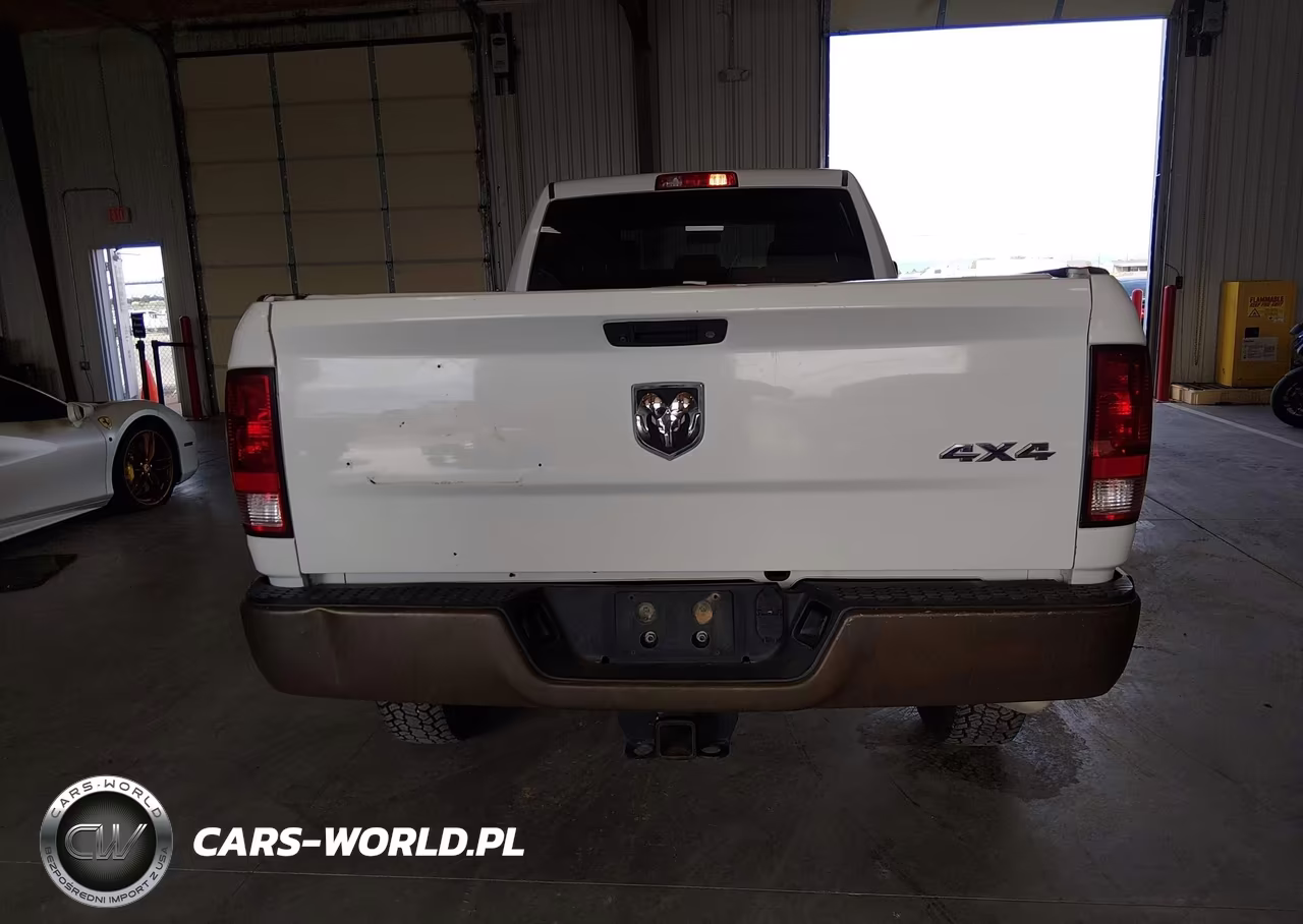 2018 Ram 2500 Tradesman 4X4 8' Box VIN:3C6TR5HT7JG287579 - 17