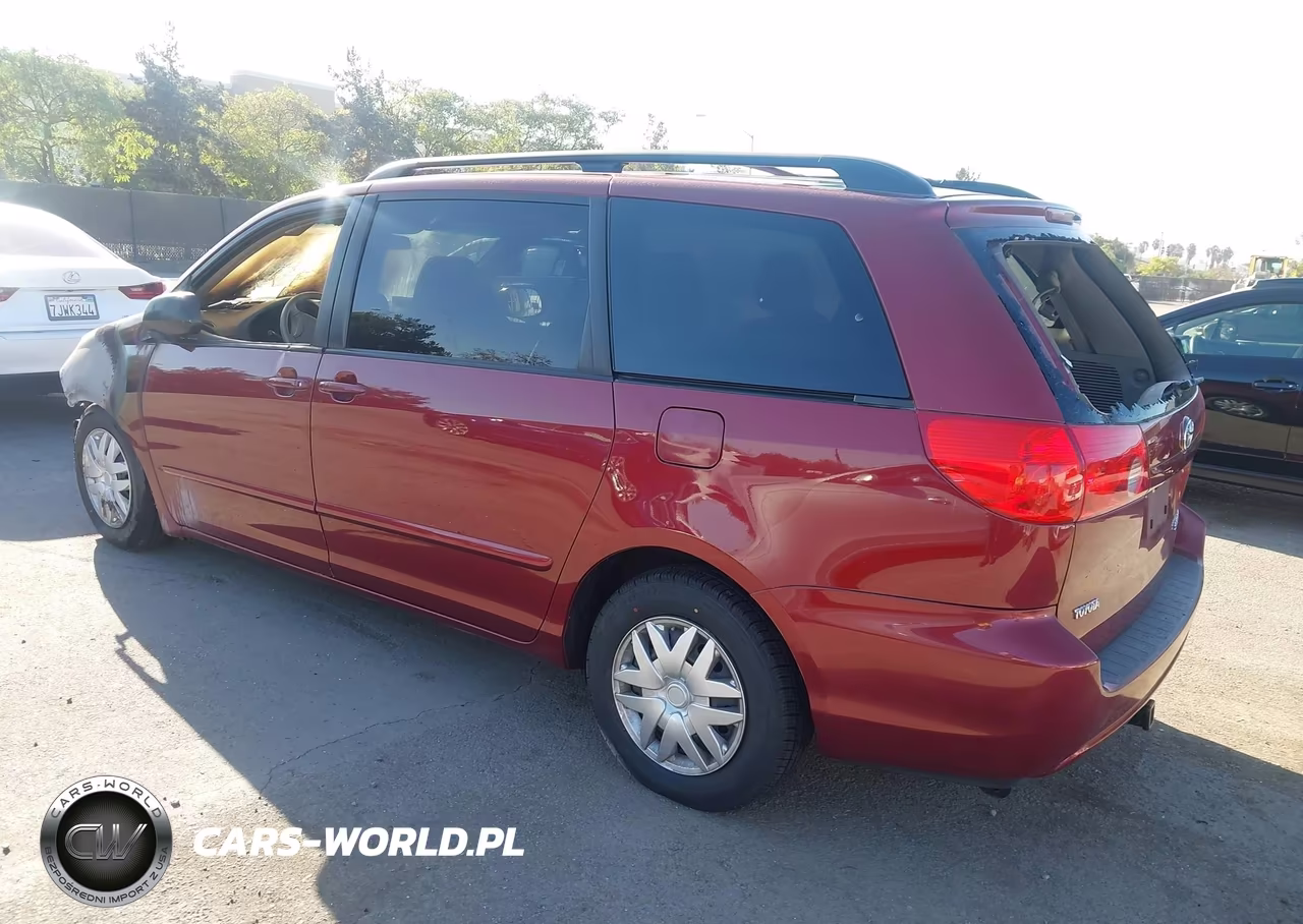 2010 Toyota Sienna Le VIN:5TDKK4CC6AS301872 - 3
