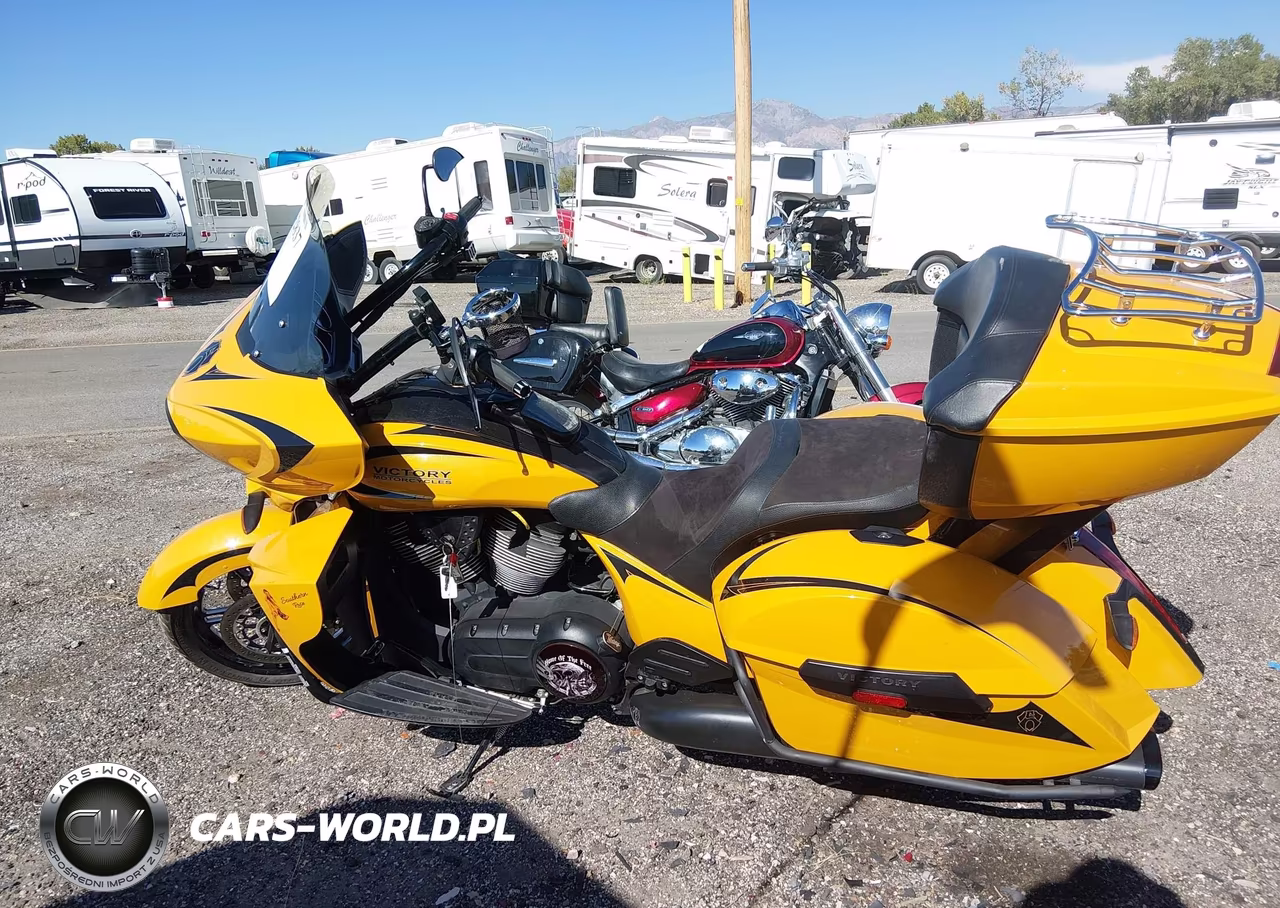 2013 Victory Motorcycles Cness Cross Country VIN:5VPKW36N7D3017749 - 13