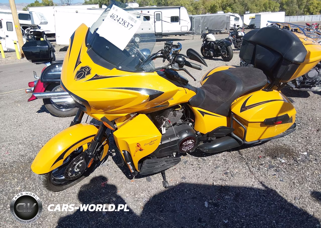 2013 Victory Motorcycles Cness Cross Country VIN:5VPKW36N7D3017749 - 2