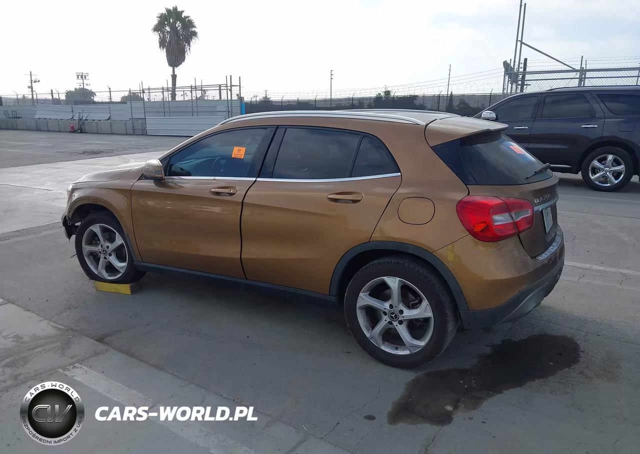 2018 Mercedes-Benz Gla 250 VIN:WDCTG4EB5JJ433717 - 3
