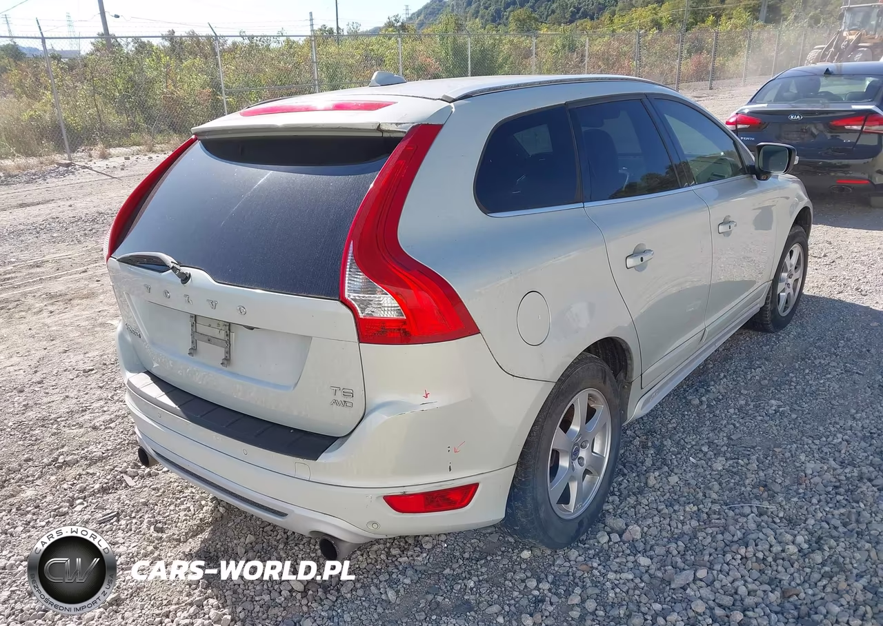 2012 Volvo Xc60 T6-T6 Platinum-T6 Premier Plus-T6 R-Design-T6 R-Design Platinum-T6 R-Design Premier Plus VIN:YV4902DZ9C2319317 - 4