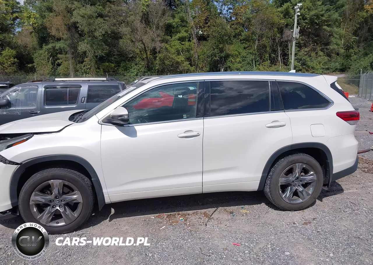2018 Toyota Highlander Limited Platinum VIN:5TDDZRFH1JS491864 - 14