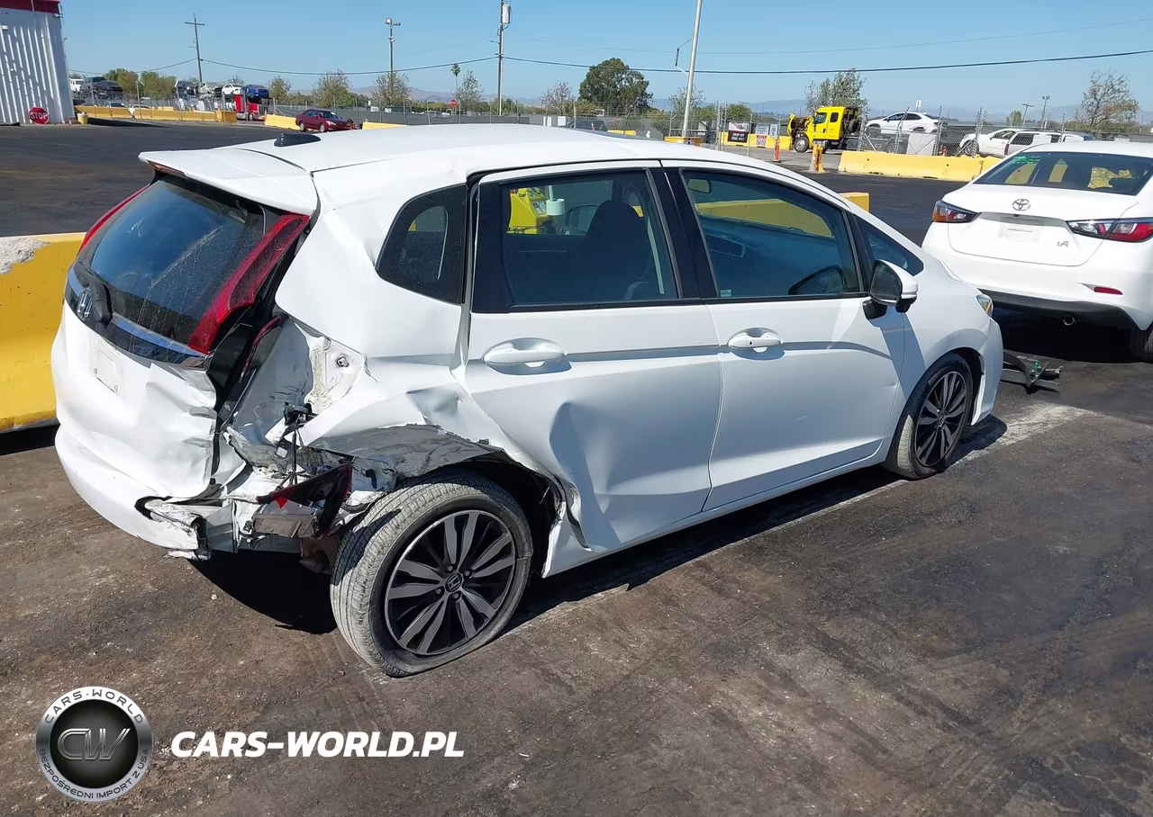 2018 Honda Fit Ex VIN:3HGGK5H89JM723877 - 4