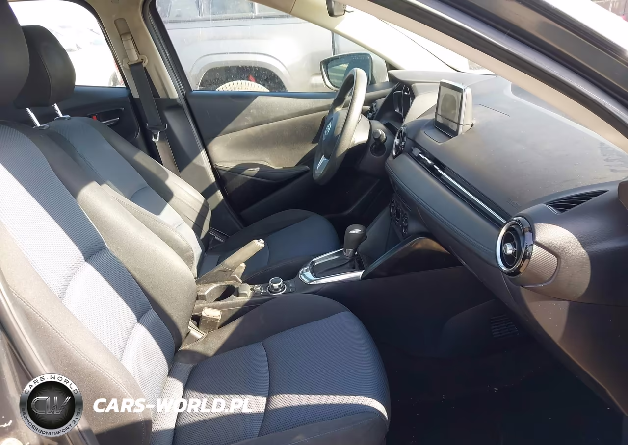 2016 Scion Ia VIN:3MYDLBZV9GY118018 - 5