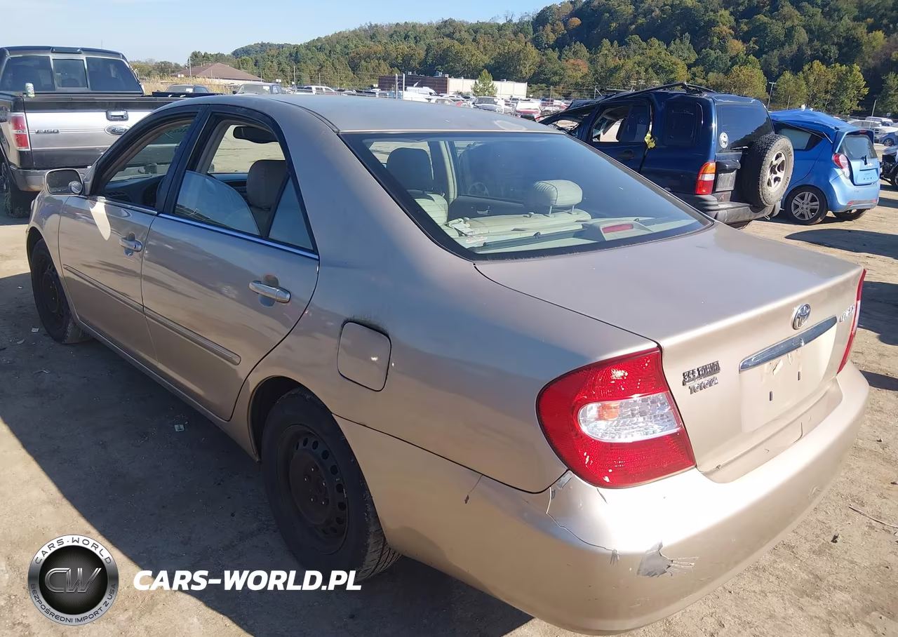 2004 Toyota Camry Xle VIN:4T1BE30K44U858515 - 3