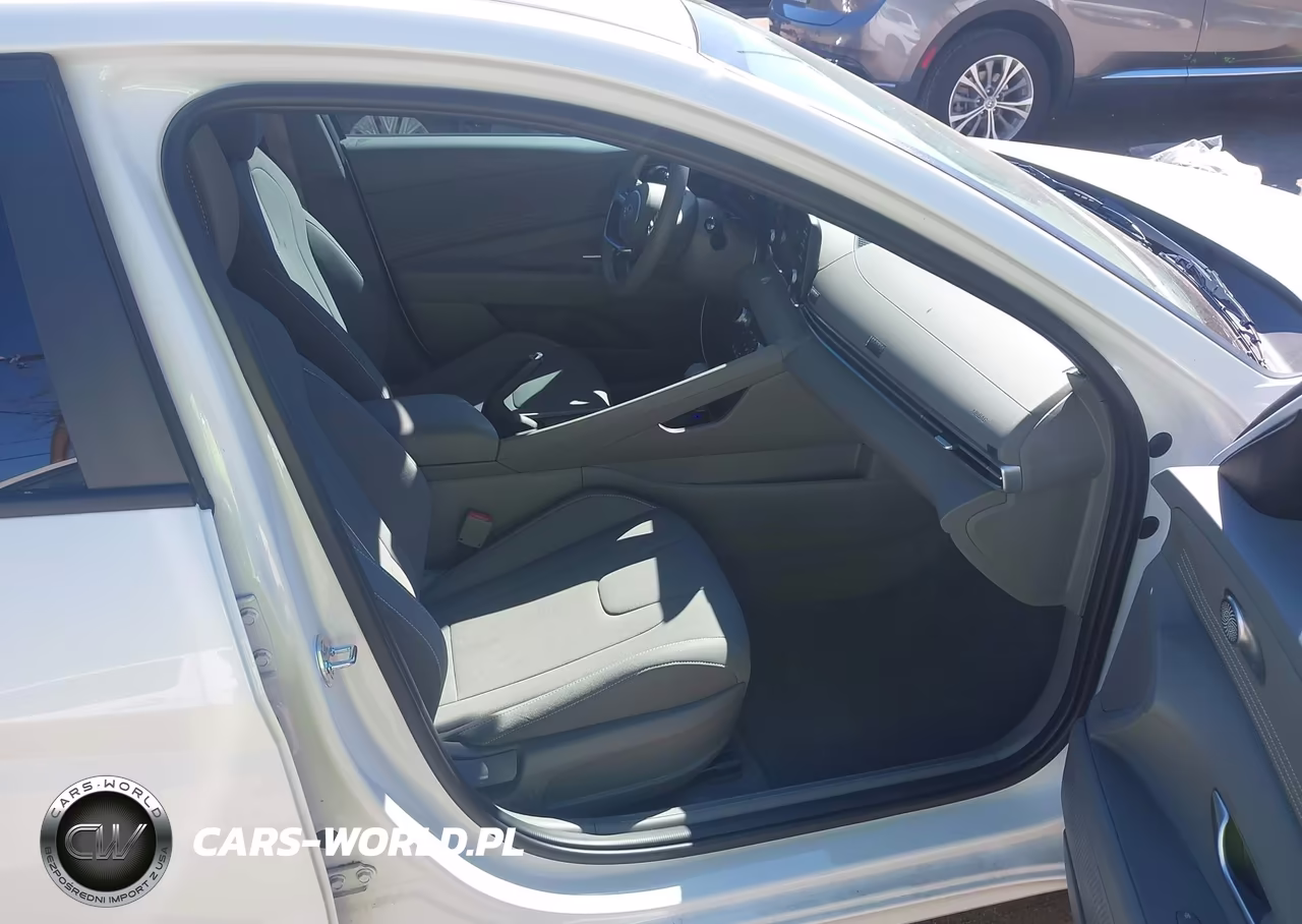 2025 Hyundai Elantra Sel Sport VIN:KMHLM4DG2SU010553 - 5