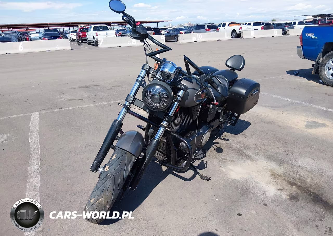 2015 Victory Motorcycles Gunner VIN:5VPLB36NXF3039182 - 2