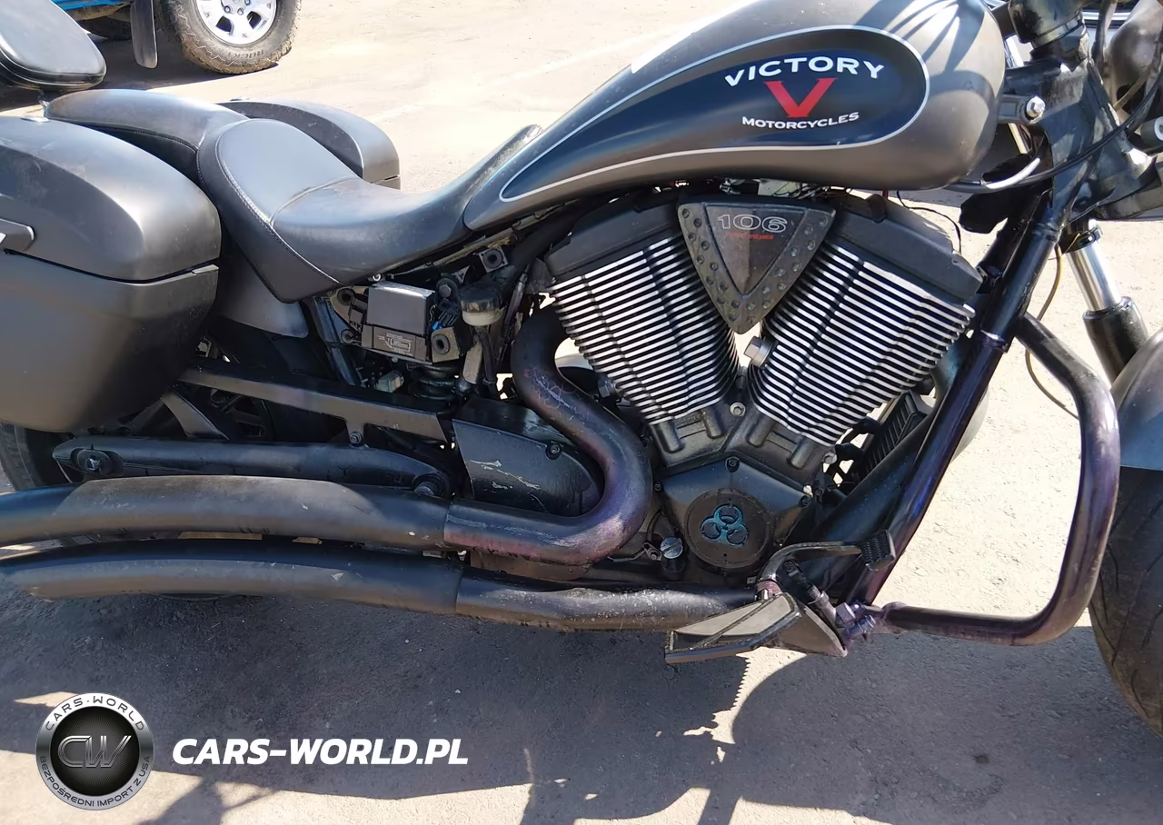 2015 Victory Motorcycles Gunner VIN:5VPLB36NXF3039182 - 8