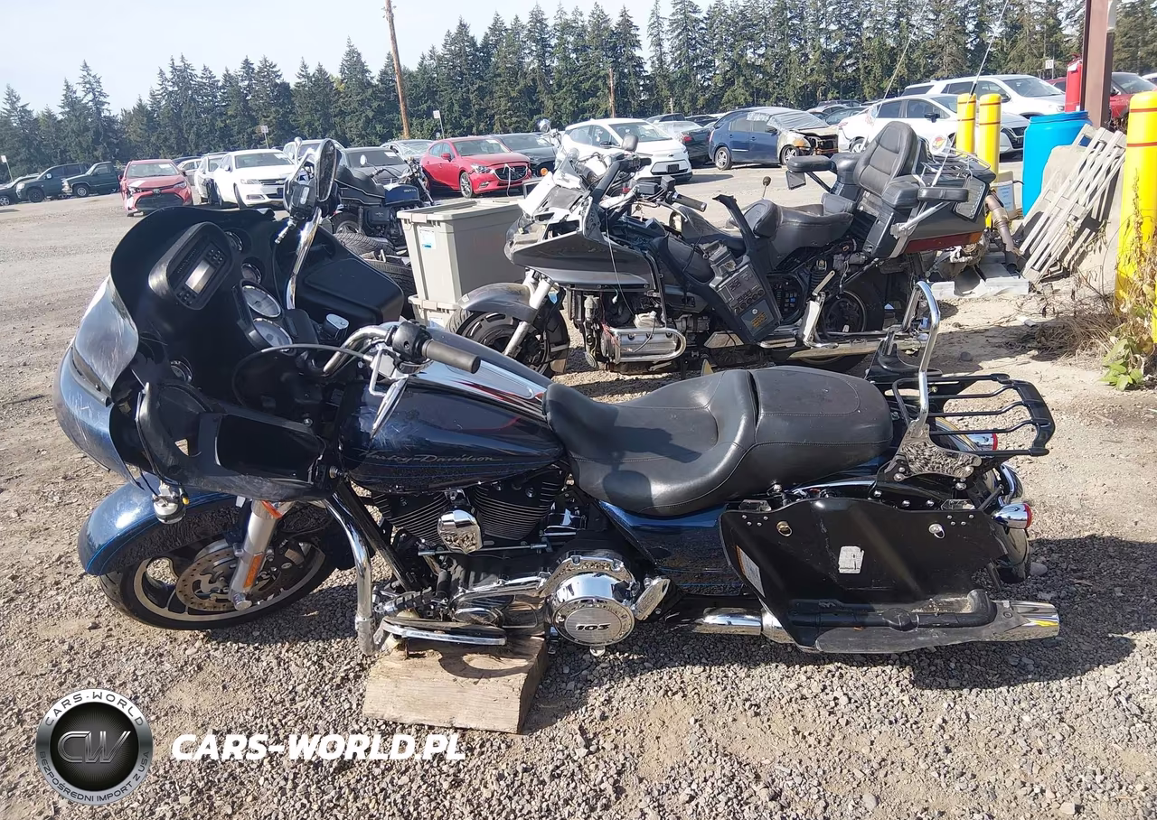 2013 Harley-Davidson Fltrx Road Glide Custom VIN:1HD1KHM10DB676375 - 12