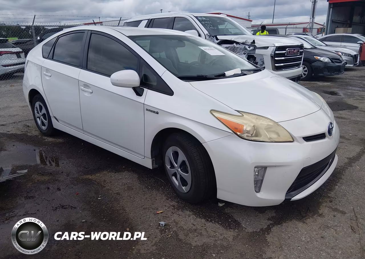 2013 Toyota Prius Two – zdjęcie 1 z 16
