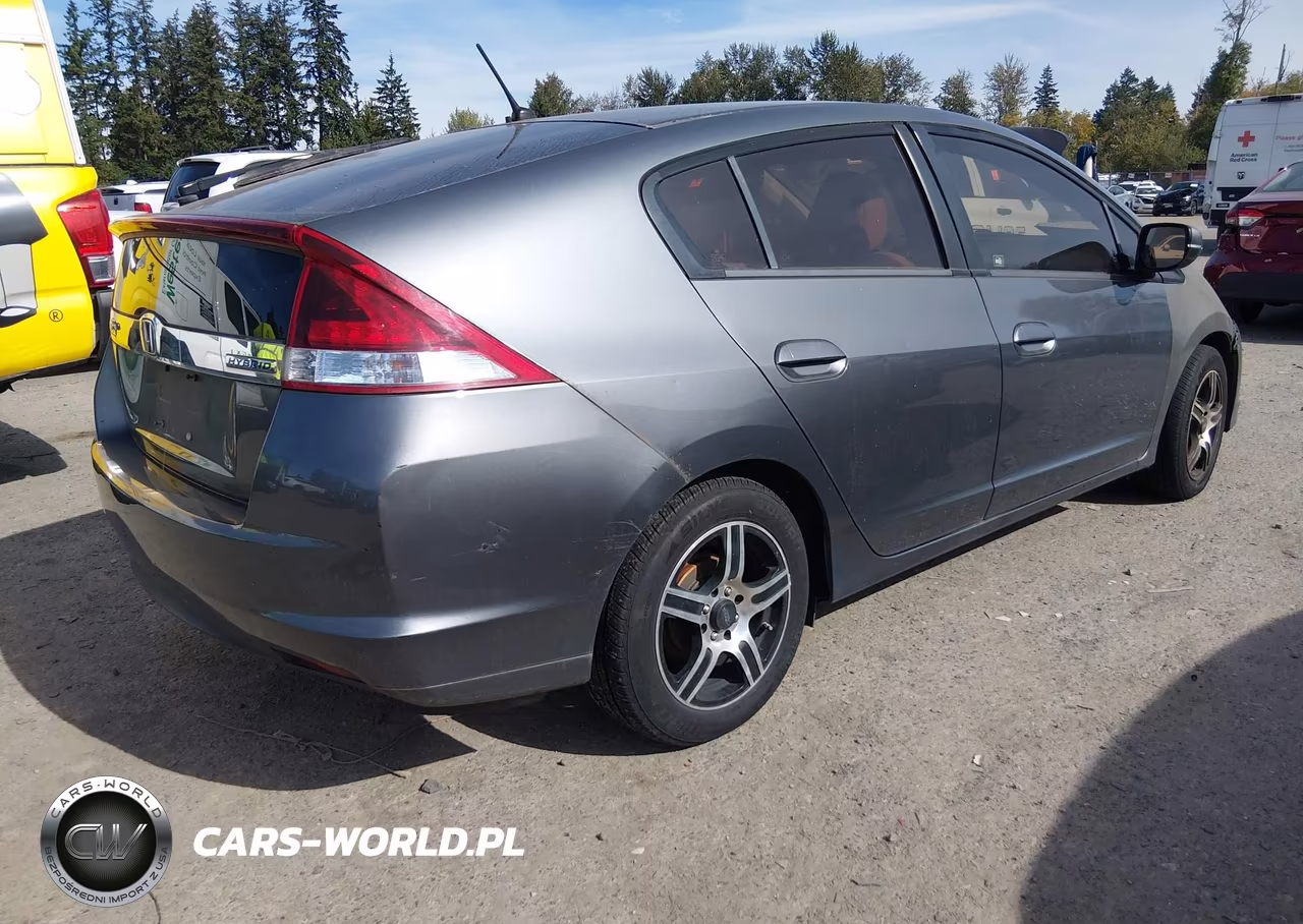 2013 Honda Insight VIN:JHMZE2H34DS005133 - 4