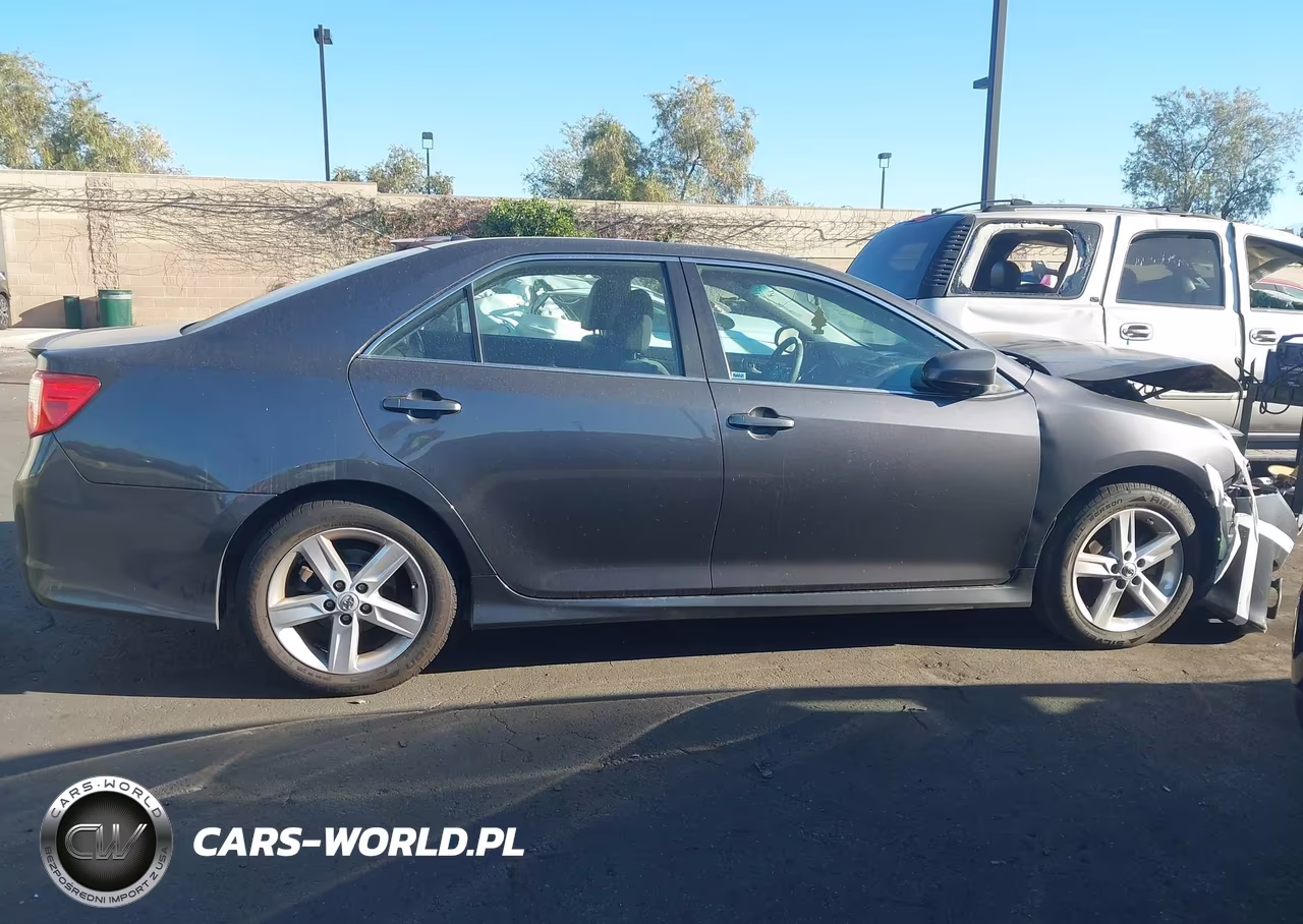 2013 Toyota Camry Se VIN:4T1BF1FK6DU666828 - 13