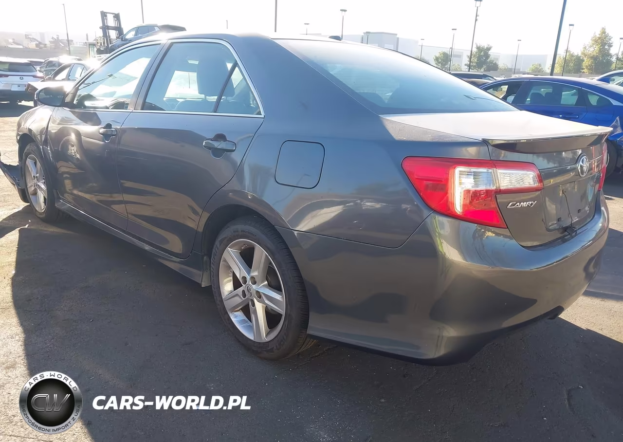 2013 Toyota Camry Se VIN:4T1BF1FK6DU666828 - 3
