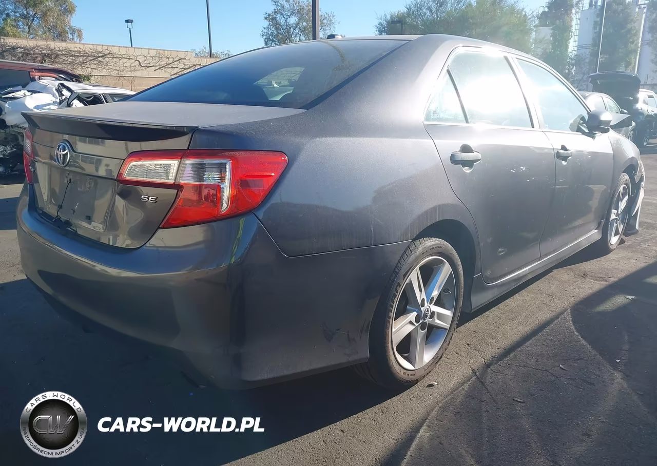 2013 Toyota Camry Se VIN:4T1BF1FK6DU666828 - 4