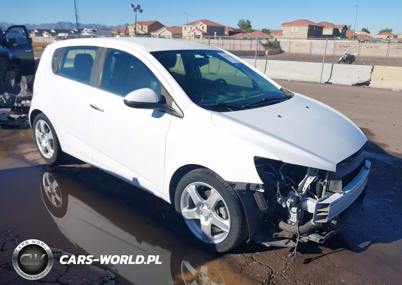 2016 Chevrolet Sonic Ltz Auto – zdjęcie 1 z 17
