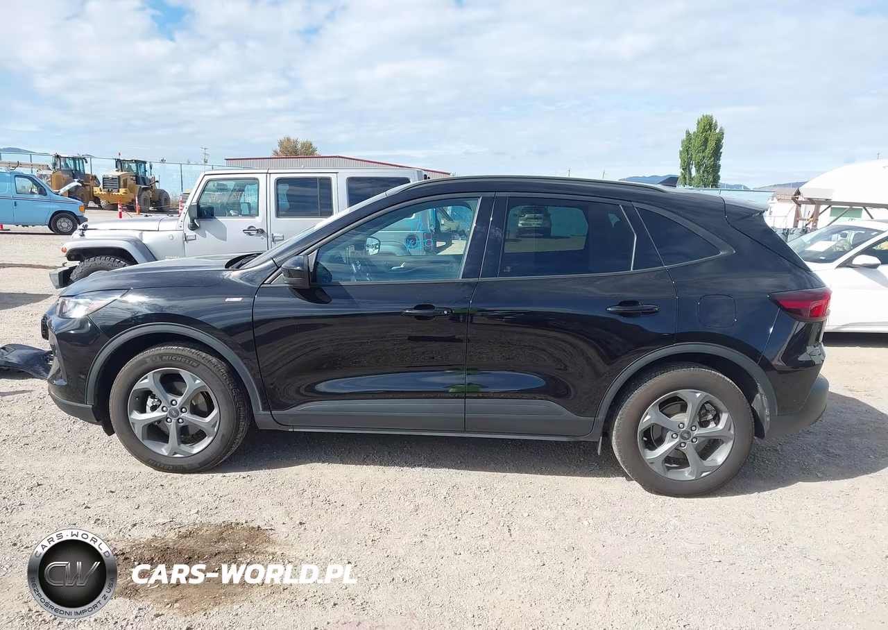 2025 Ford Escape St-Line Select VIN:1FMCU9NA6SUB31822 - 15