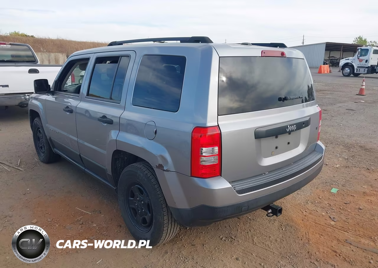 2015 Jeep Patriot Sport VIN:1C4NJPBB0FD306286 - 3