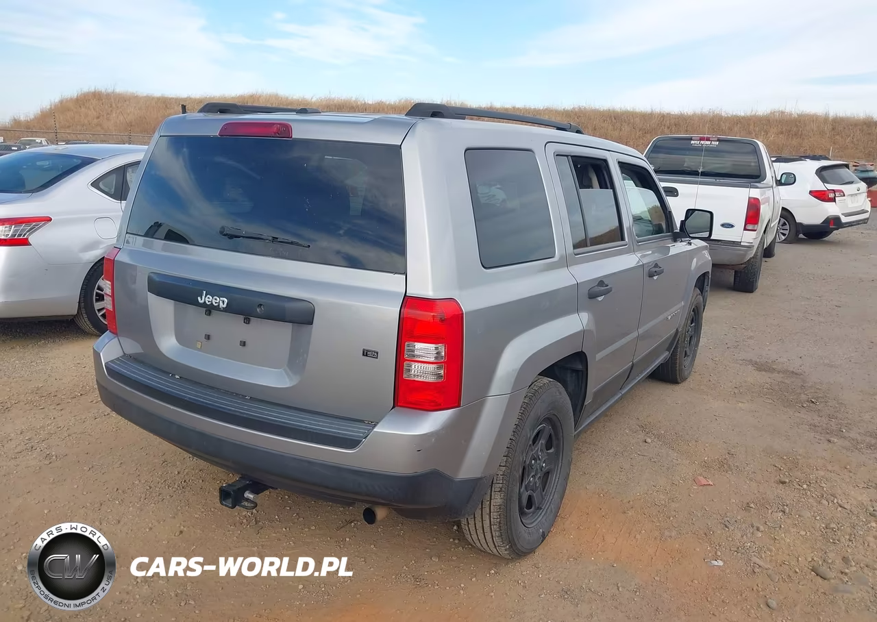 2015 Jeep Patriot Sport VIN:1C4NJPBB0FD306286 - 4