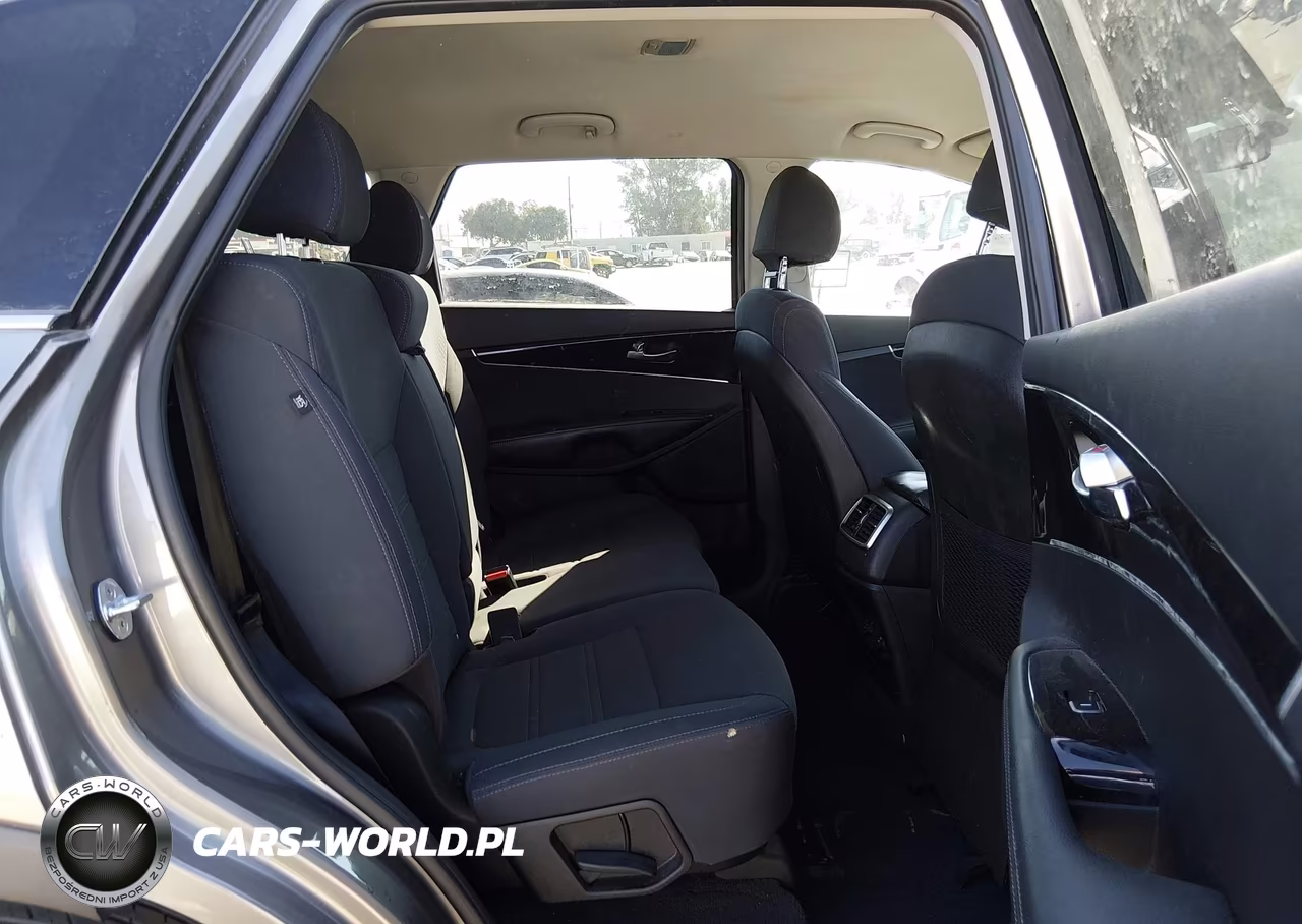 2018 Kia Sorento 2.4L Lx VIN:5XYPG4A35JG346728 - 8