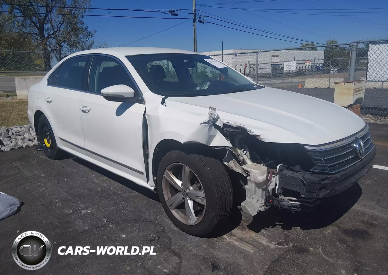 2017 Volkswagen Passat 1.8T S VIN:1VWAT7A38HC032912 - 1