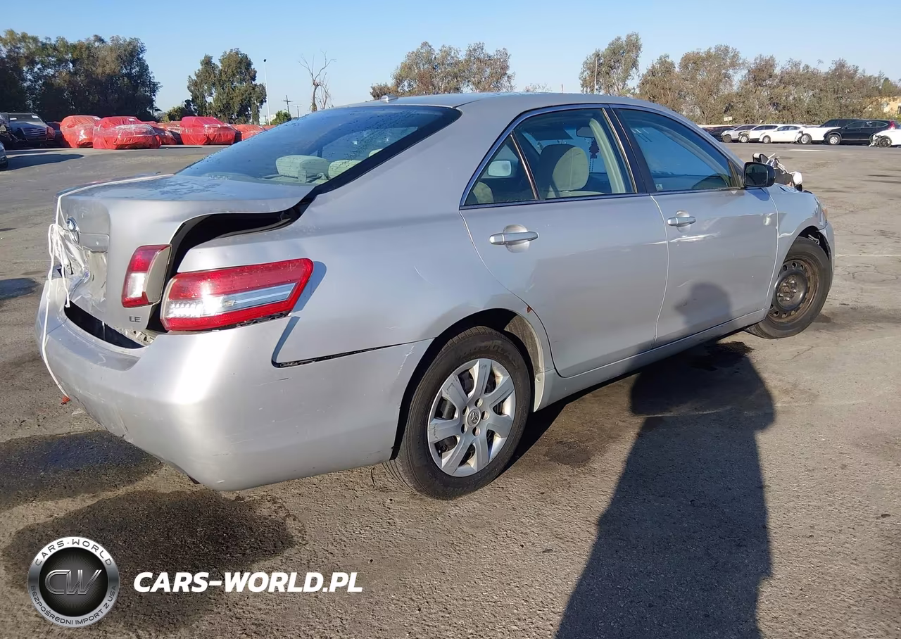 2010 Toyota Camry Le VIN:4T1BF3EK8AU080883 - 4