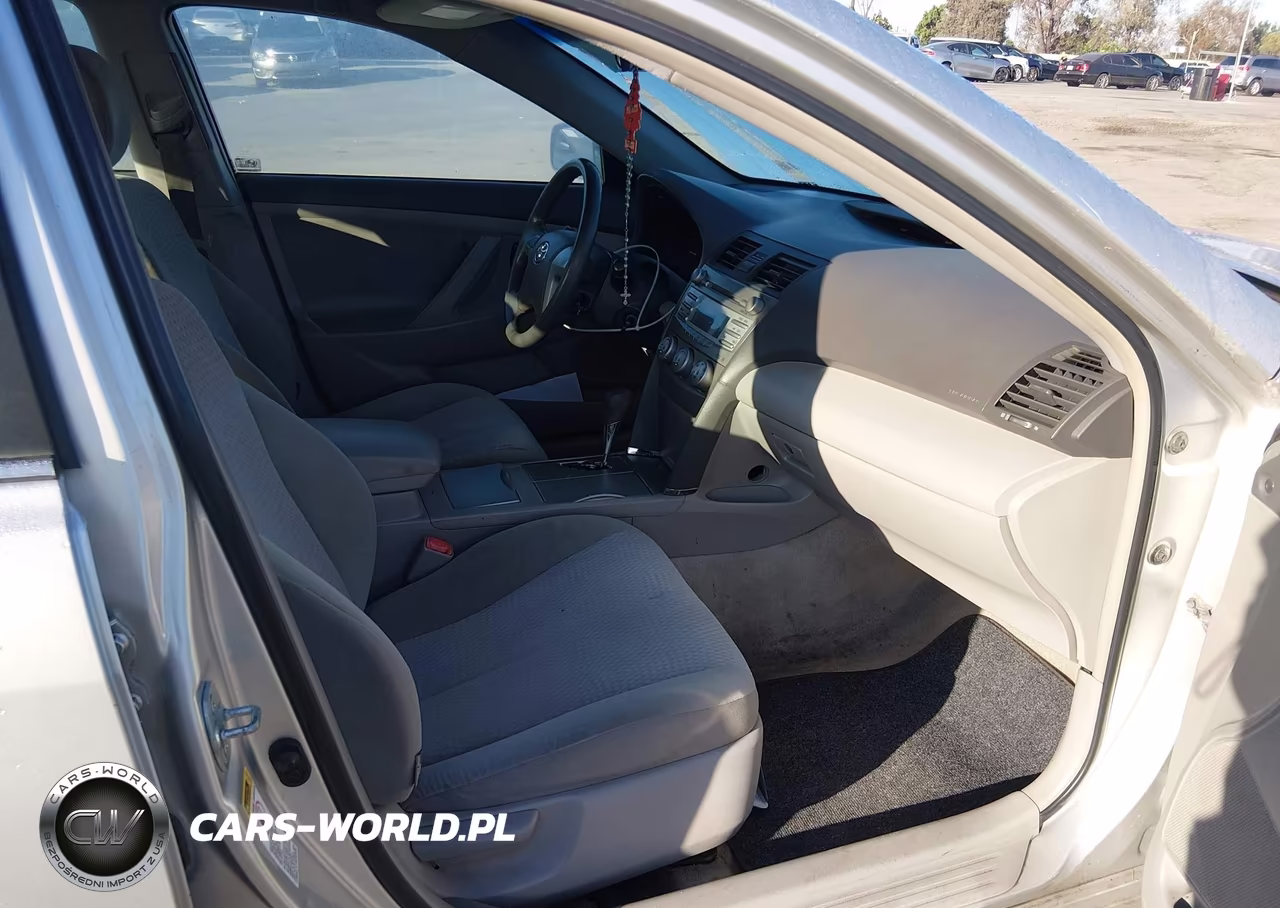 2010 Toyota Camry Le VIN:4T1BF3EK8AU080883 - 5
