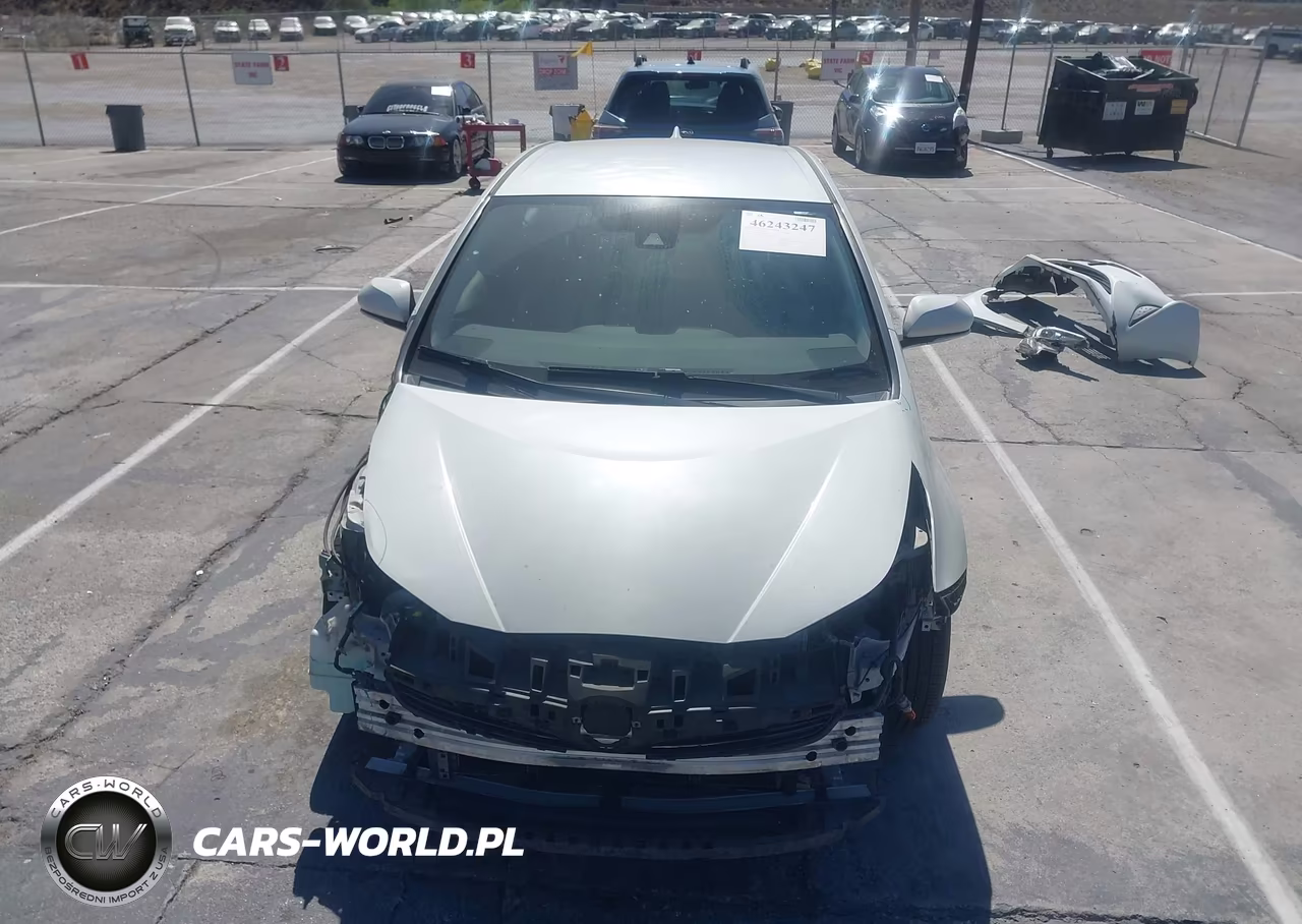 2017 Toyota Prius Three VIN:JTDKARFU4H3036854 - 13