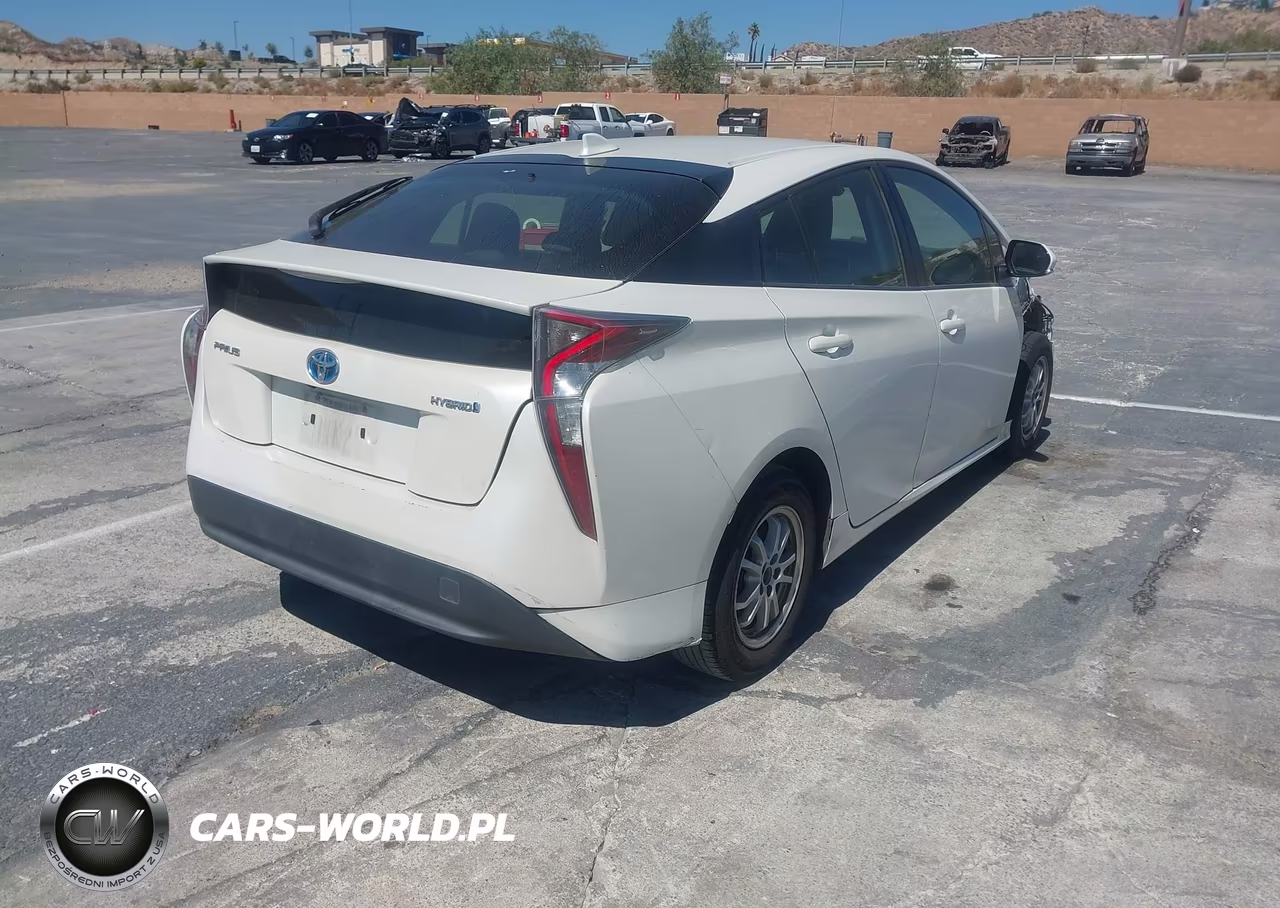 2017 Toyota Prius Three VIN:JTDKARFU4H3036854 - 4
