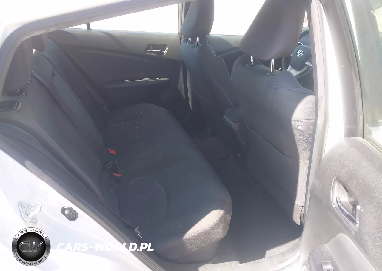 2017 Toyota Prius Three VIN:JTDKARFU4H3036854 - 8