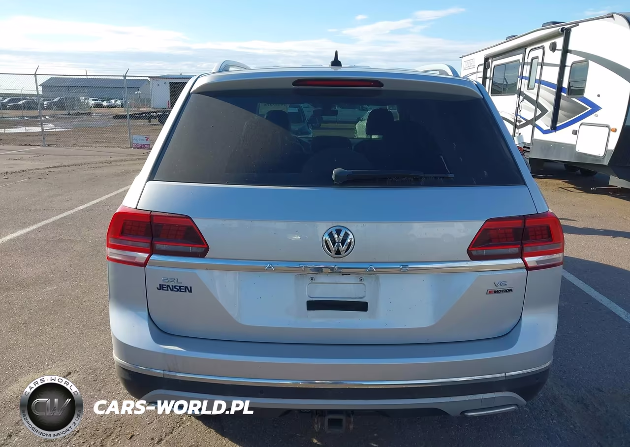 2018 Volkswagen Atlas 3.6L V6 Sel Premium VIN:1V2NR2CA6JC576914 - 16