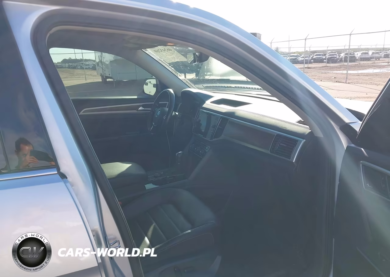 2018 Volkswagen Atlas 3.6L V6 Sel Premium VIN:1V2NR2CA6JC576914 - 5