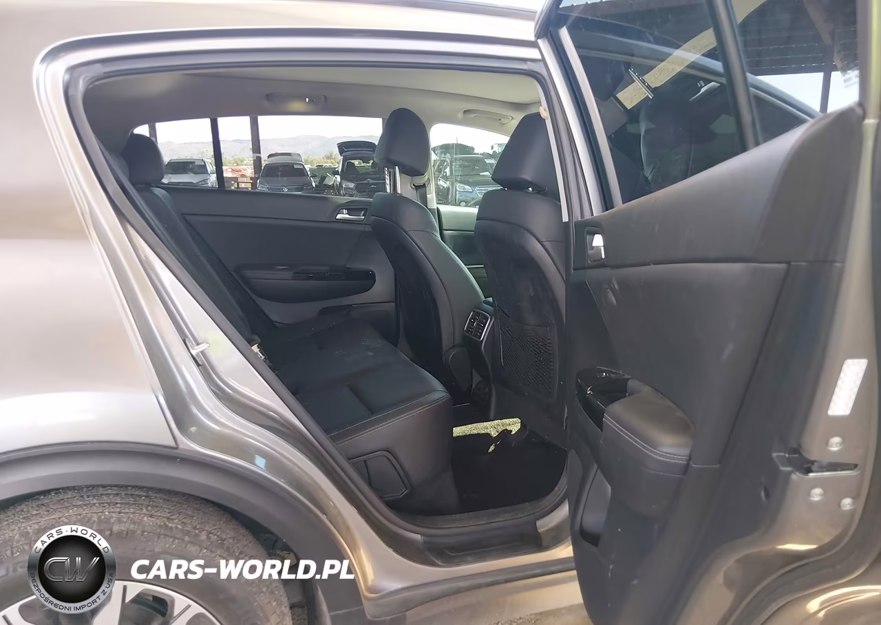 2018 Kia Sportage Ex VIN:KNDPN3AC8J7353346 - 8