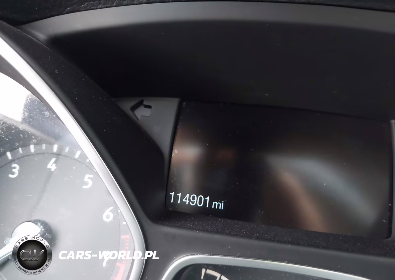 2015 Ford Focus Se VIN:1FADP3K28FL313596 - 15