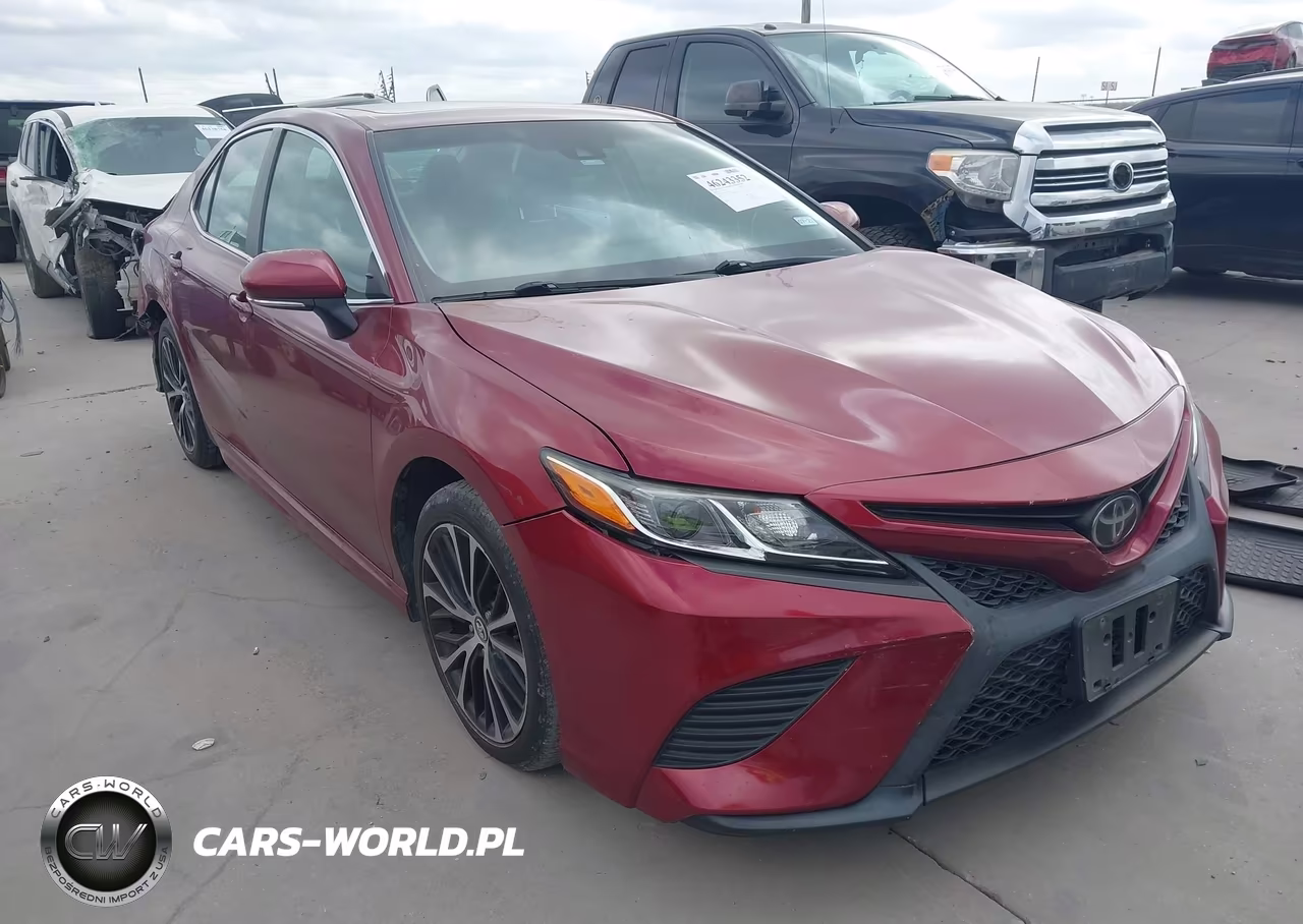 2018 Toyota Camry Se – zdjęcie 1 z 16