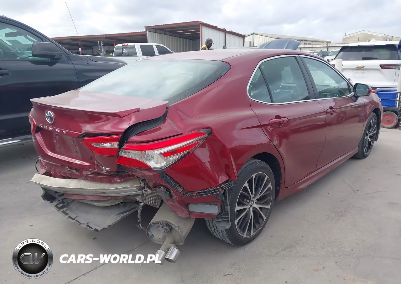 2018 Toyota Camry Se VIN:4T1B11HK5JU596763 - 4