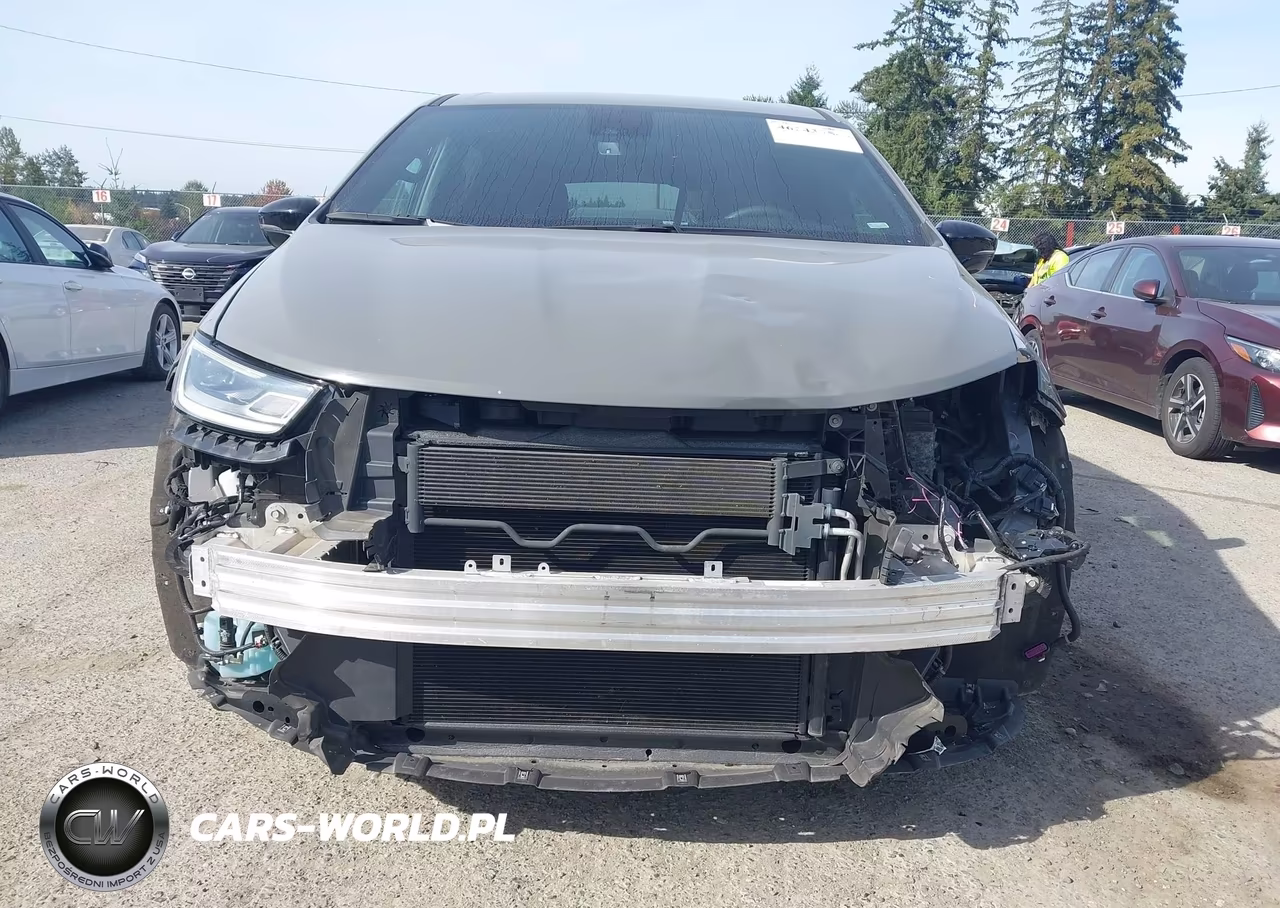 2025 Chrysler Pacifica Select VIN:2C4RC1BGXSR553598 - 6