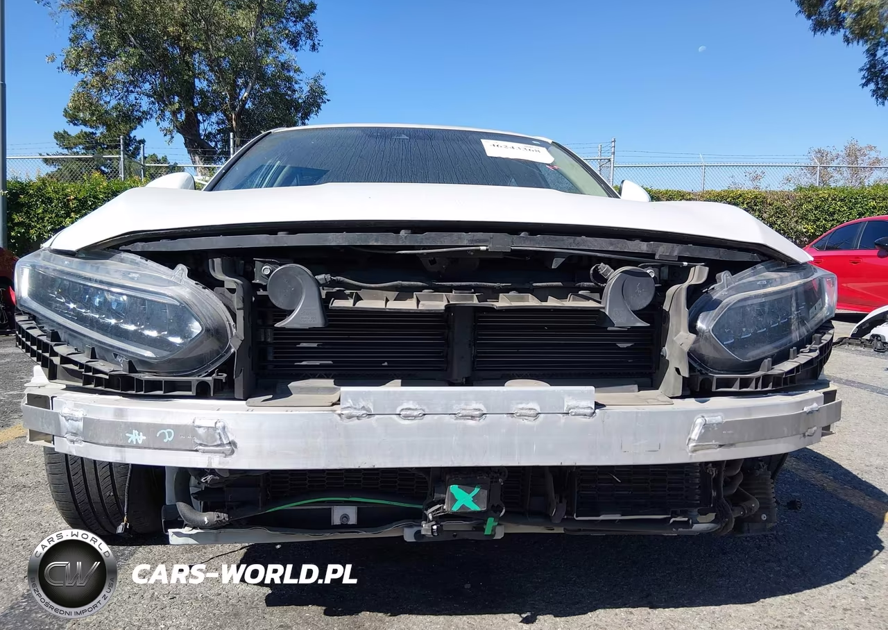2020 Honda Accord Hybrid Touring VIN:1HGCV3F92LA010485 - 18